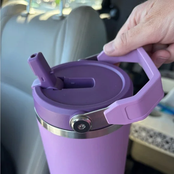 Stanley The Ice Flow Flip Straw 40oz - Picture 2 of 7